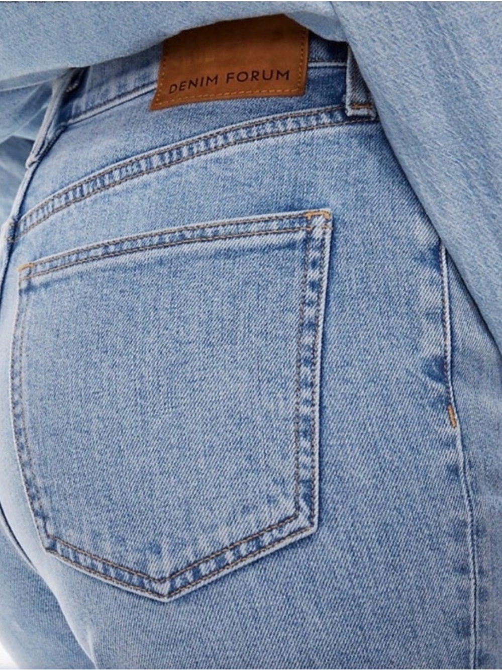 Aritzia DENIM FORUM The Twiggy High Rise Flare Jeans Size 24 - Picture 6 of 13
